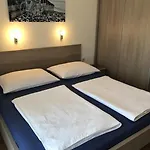 In With Balcony, Air Conditioning, Wifi, Dishwasher 4888-1