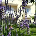 In With Balcony, Air Conditioning, Wifi, Dishwasher 4888-1 شقة