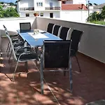 公寓 In With Balcony, Air Conditioning, Wifi, Dishwasher 4888-1 *