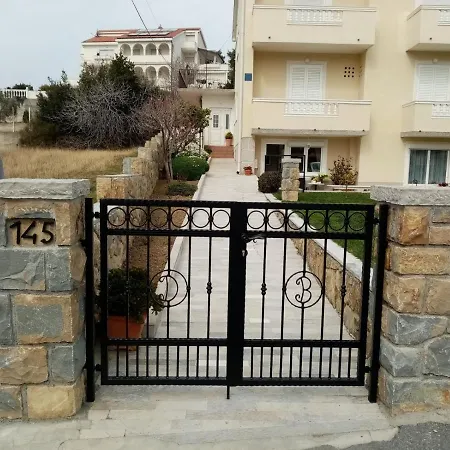 公寓 In With Balcony, Air Conditioning, Wifi, Dishwasher 4888-1