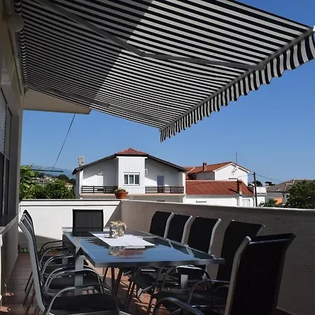 In With Balcony, Air Conditioning, Wifi, Dishwasher 4888-1 *