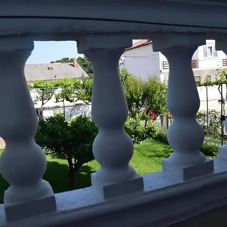 In With Balcony, Air Conditioning, Wifi, Dishwasher 4888-1 아파트 Banjol
