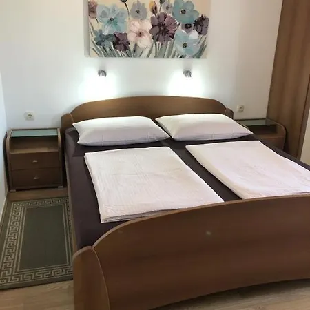 In With Balcony, Air Conditioning, Wifi, Dishwasher 4888-1 Apartament *