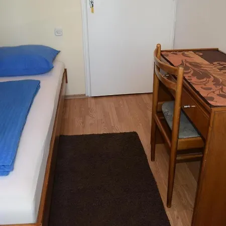 아파트 In With Balcony, Air Conditioning, Wifi, Dishwasher 4888-1