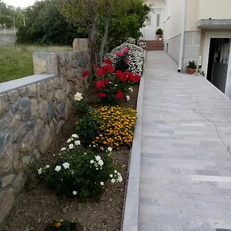 Апартаменты In With Balcony, Air Conditioning, Wifi, Dishwasher 4888-1 *