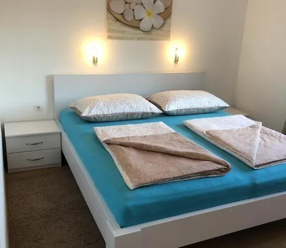 In With Balcony, Air Conditioning, Wifi, Dishwasher 4888-1 *