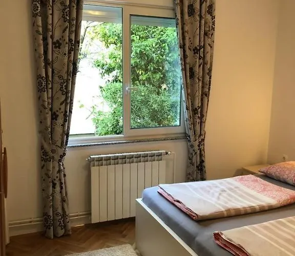 In With Balcony, Air Conditioning, Wifi, Dishwasher 4888-1 * Banjol